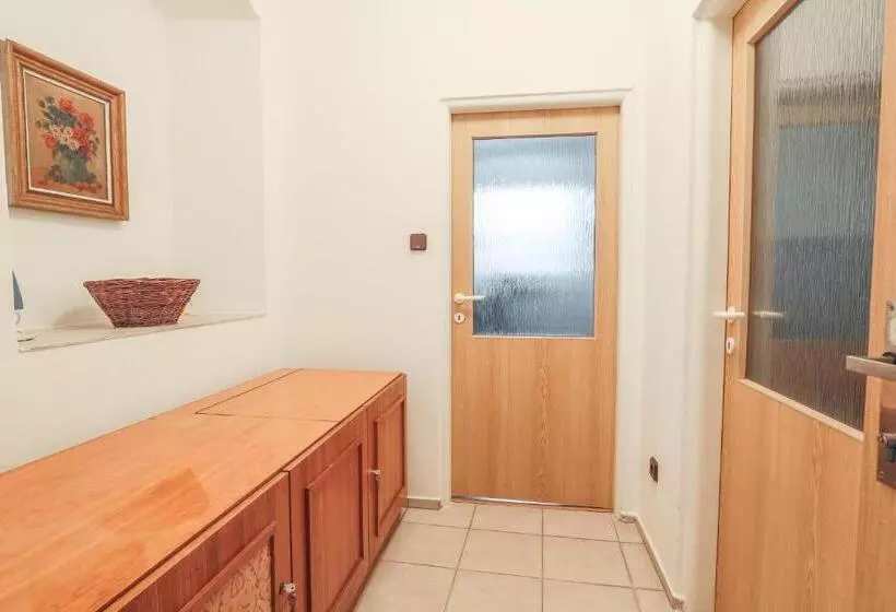 Majatalo Penzion Bedrč