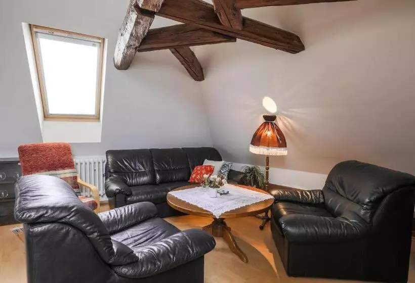 Majatalo Penzion Bedrč