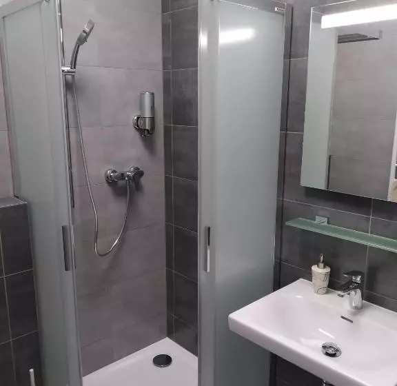 Relax Hotel Valaška