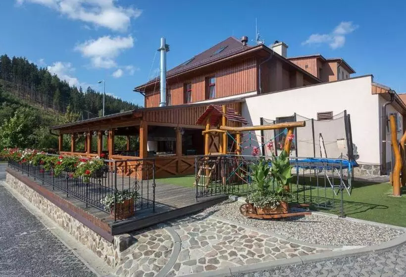 Relax Hotel Valaška