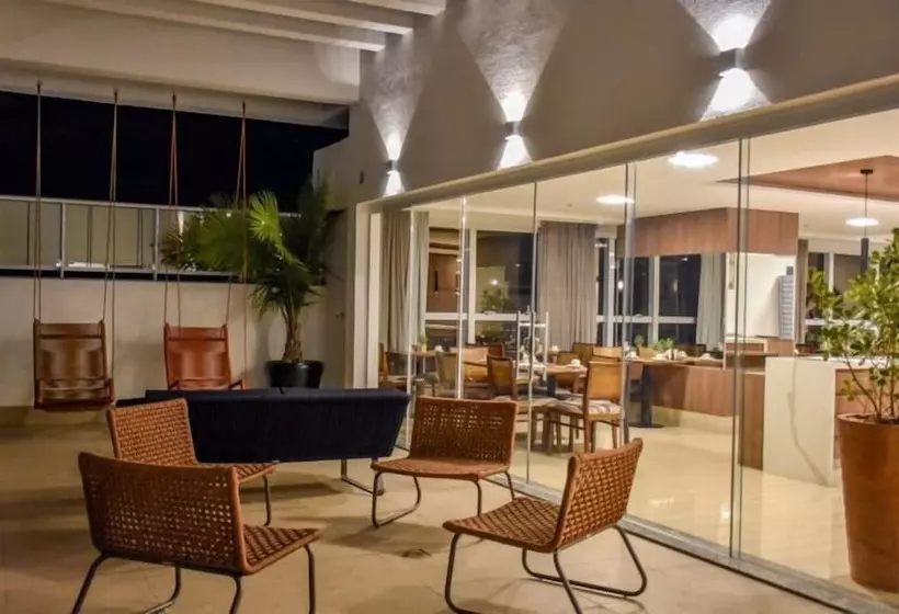 Advanced Hotel E Flats