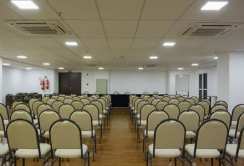 Advanced Hotel E Flats