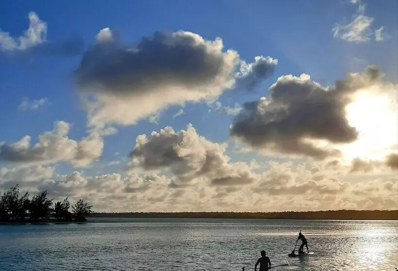 Hotelli Ranginui's Retreat
