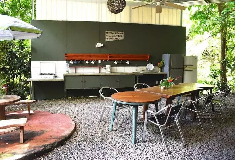 Pachamama Lodge   Hostel
