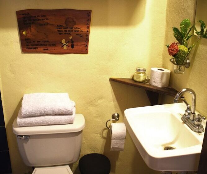 Pachamama Lodge   Hostel