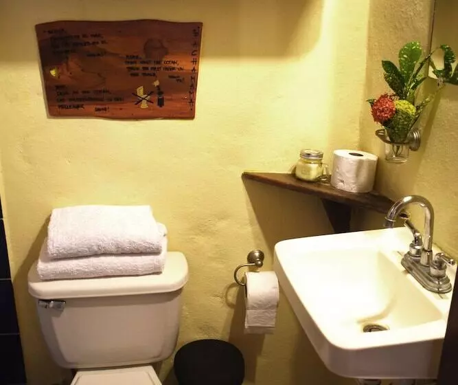 Pachamama Lodge   Hostel