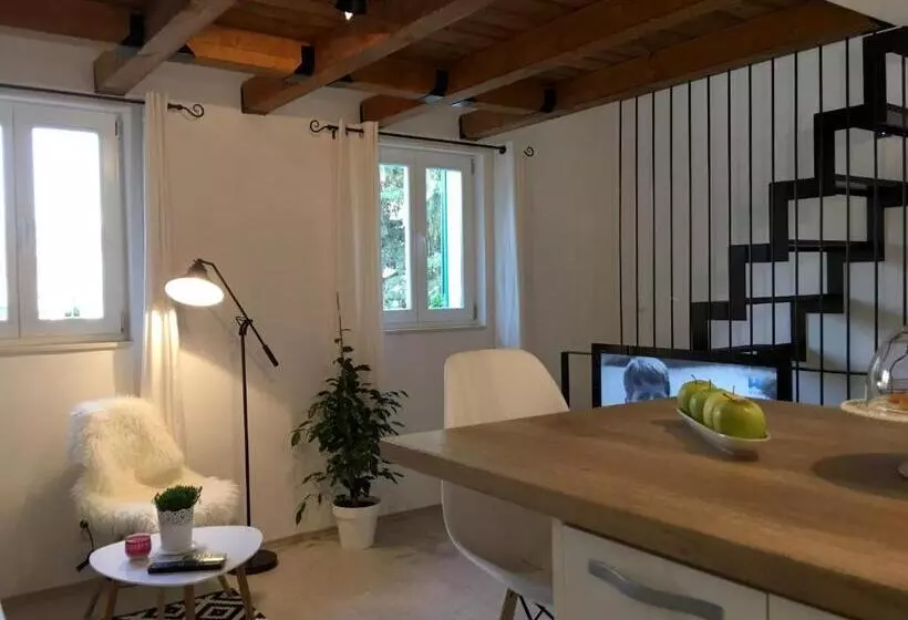 پانسیون Central Split Rooms And Apartments Paese