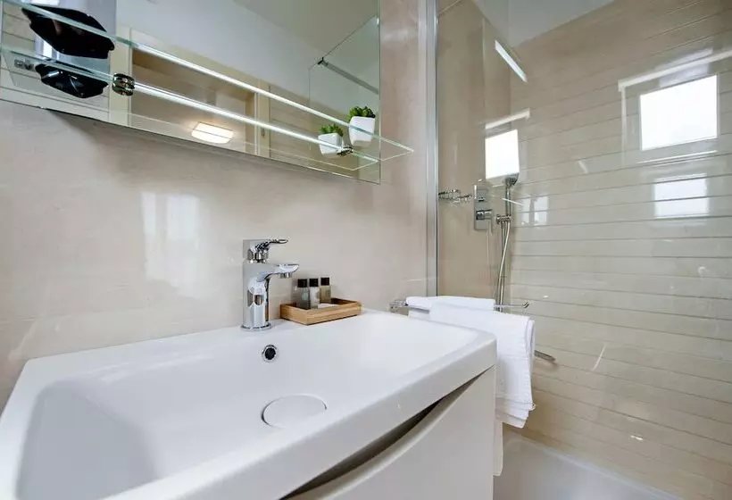 Apartment And Studio Tereza