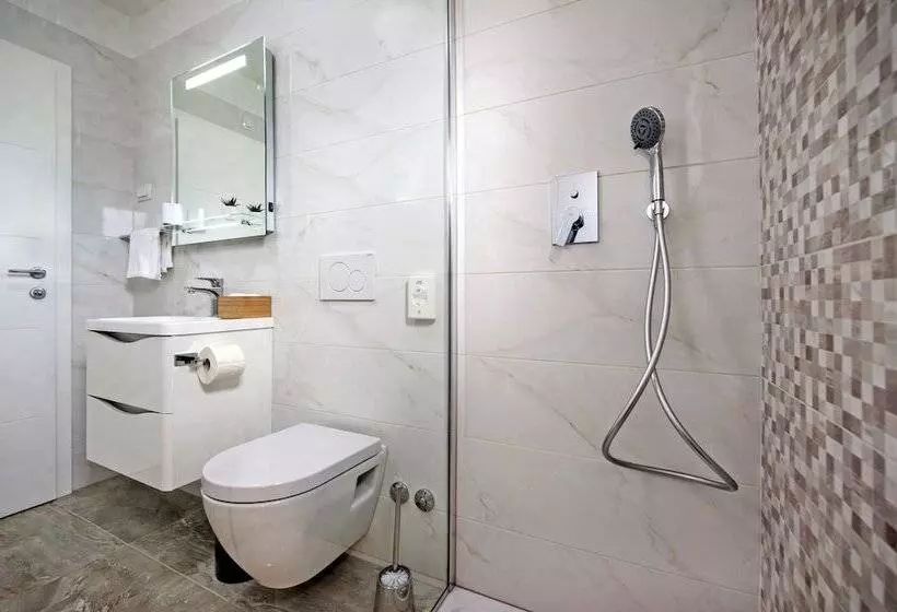 Apartment And Studio Tereza