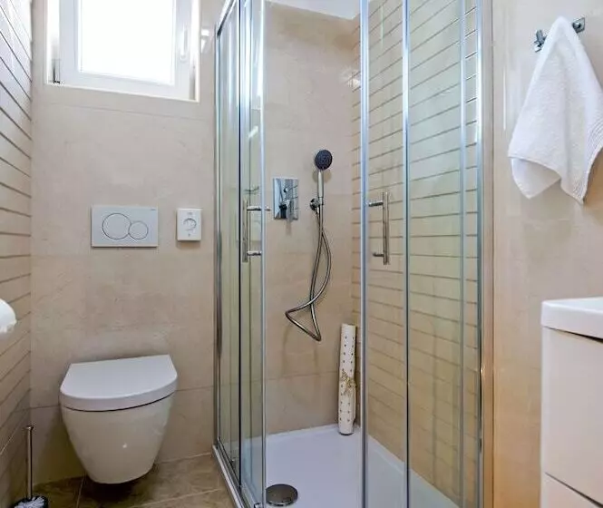 Apartment And Studio Tereza