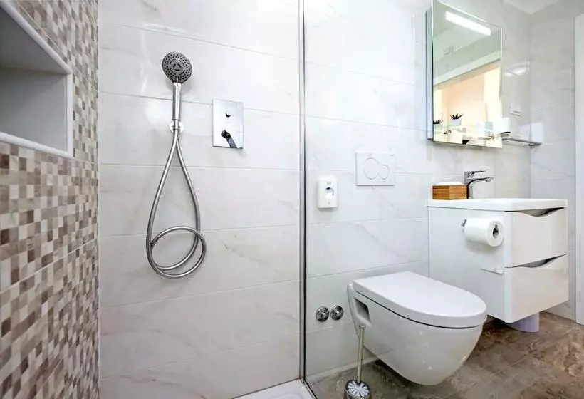 Apartment And Studio Tereza