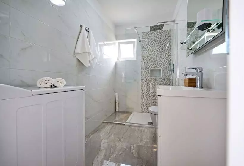 Apartment And Studio Tereza