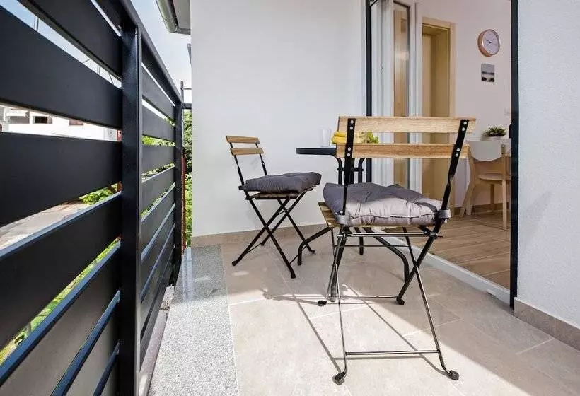 Apartment And Studio Tereza