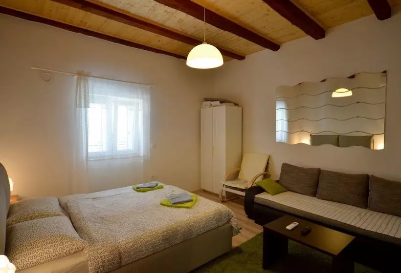 Graziella Apartment