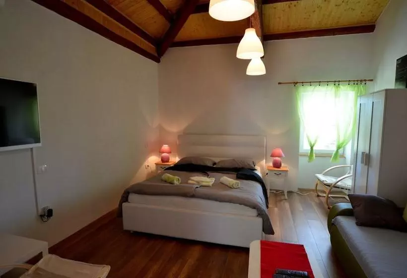 Graziella Apartment