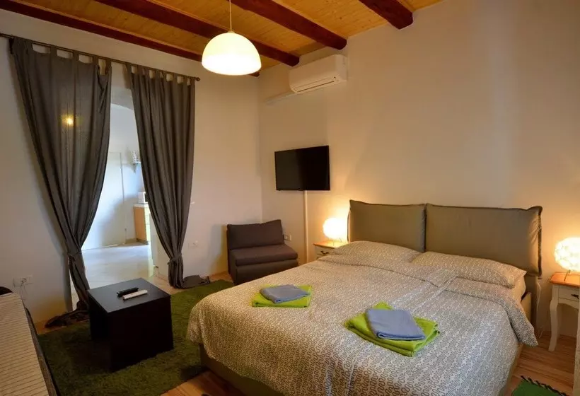 Graziella Apartment