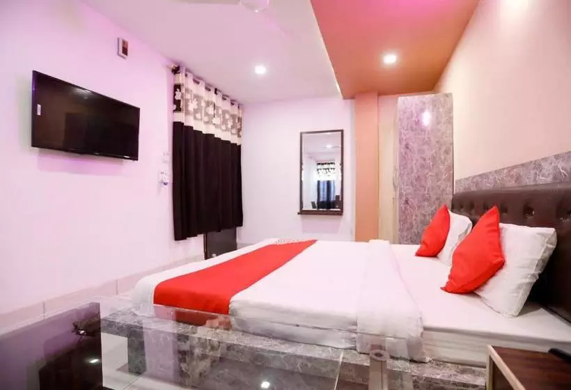 Hotelli Oyo 67162  Apple Inn