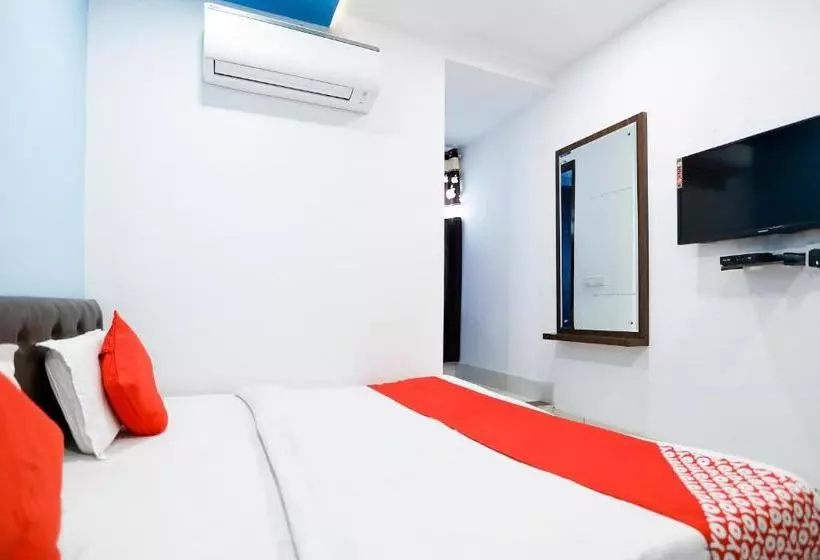 Hotelli Oyo 67162  Apple Inn