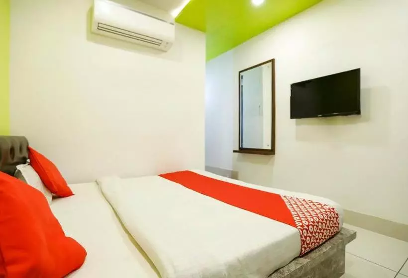 Hotelli Oyo 67162  Apple Inn