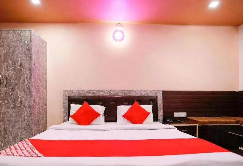 Hotelli Oyo 67162  Apple Inn