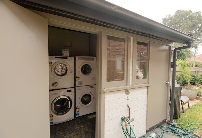 Pelicanstay Walk To Bondi Beach