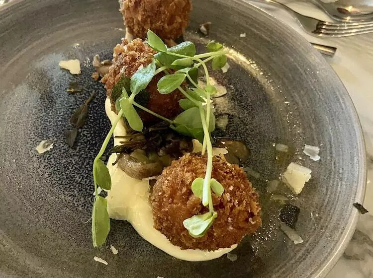 هتل Balcomie Links