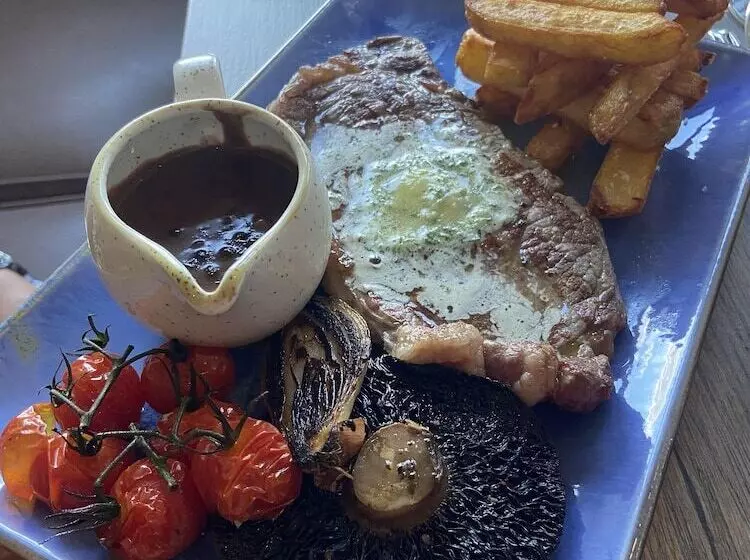 هتل Balcomie Links