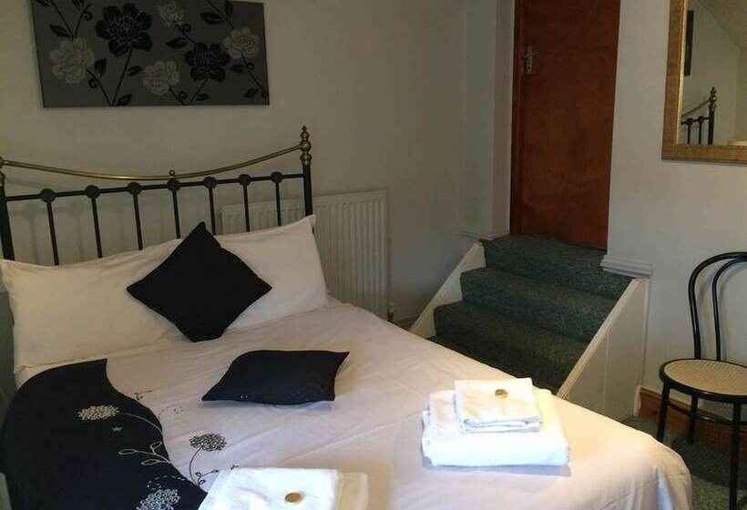 בית מלון כפרי Charlotte House