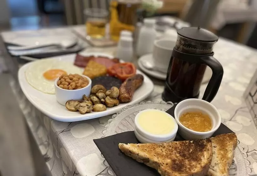 فندق Cherwood Guest House