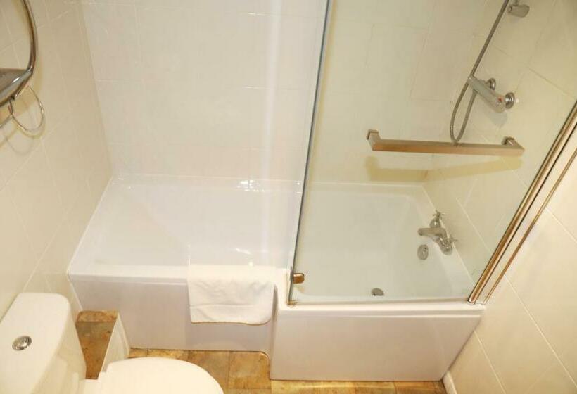 Отель Elmfield House