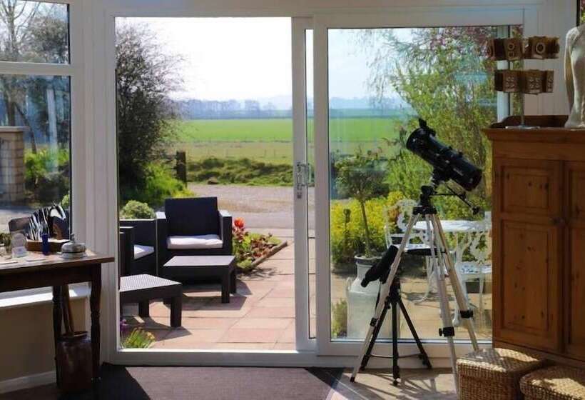 Отель Elmfield House