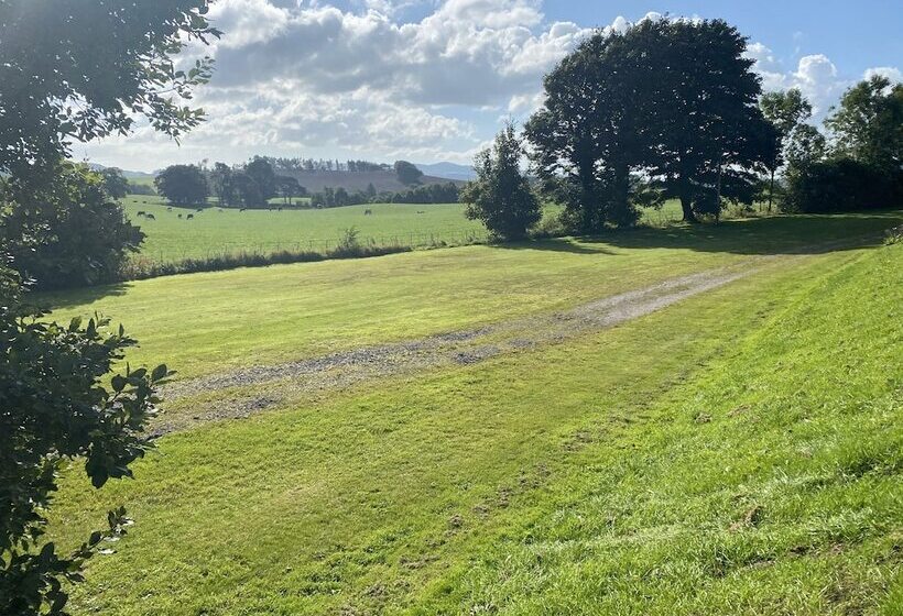 Hotel Ernespie House