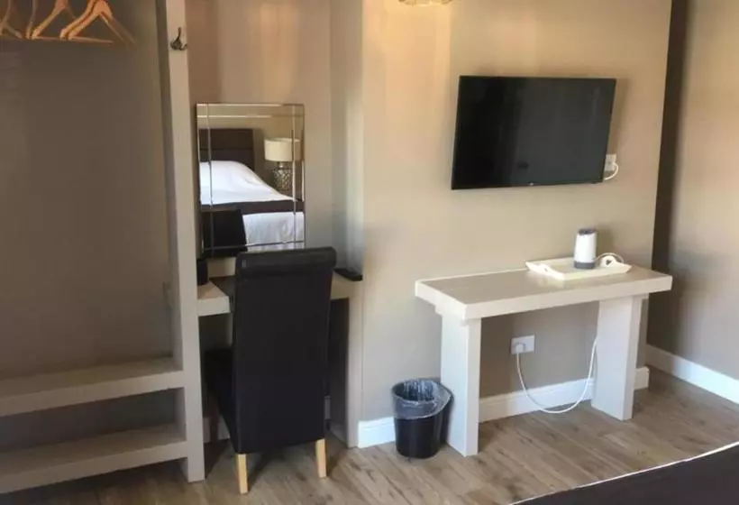 هتل Five Bells Inn