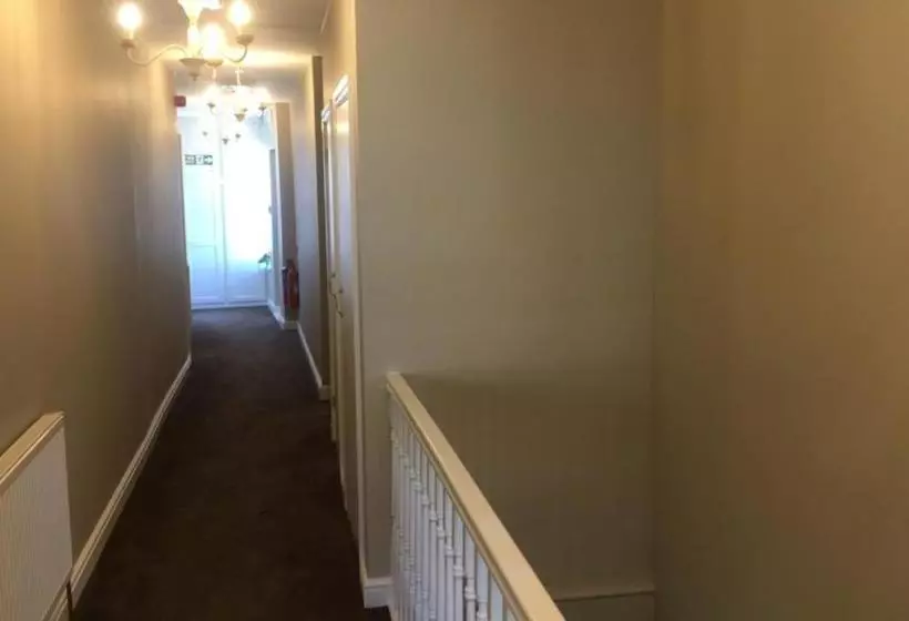 هتل Five Bells Inn