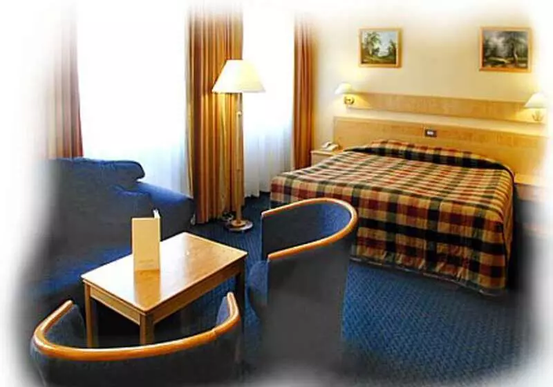 בית מלון כפרי Hilton London Euston