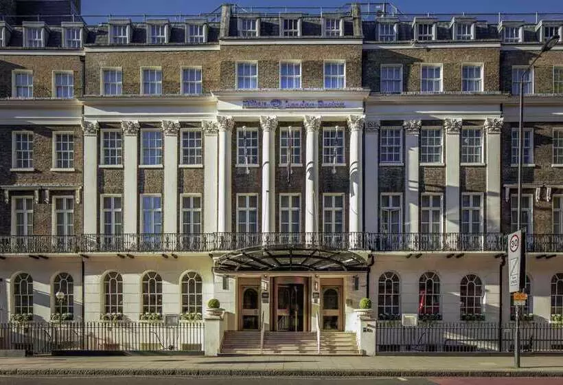 בית מלון כפרי Hilton London Euston