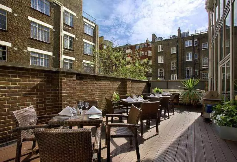 בית מלון כפרי Hilton London Euston