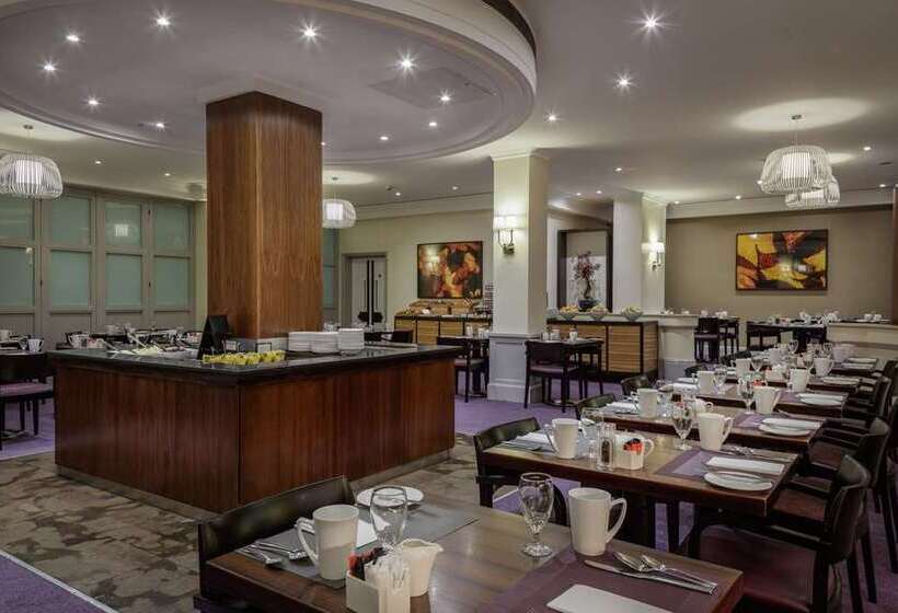 هتل Hilton London Euston