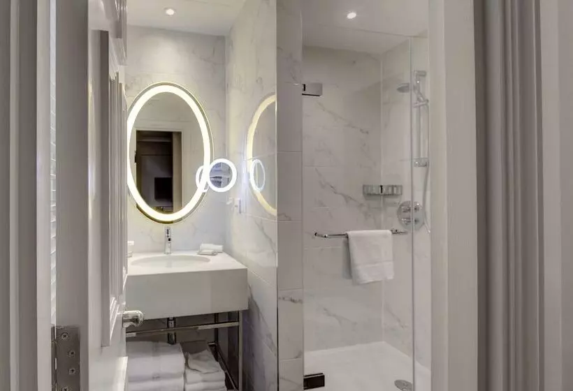 ホテル Hilton London Euston