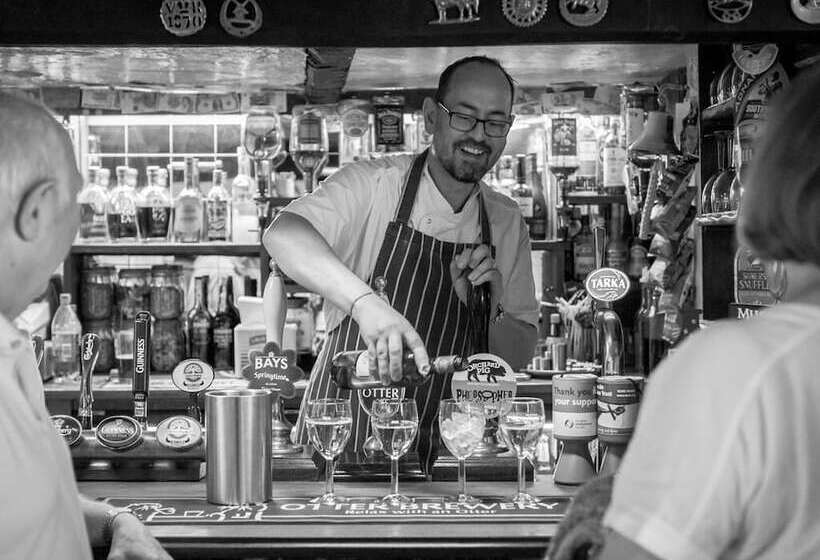 ホテル Lifton Hall