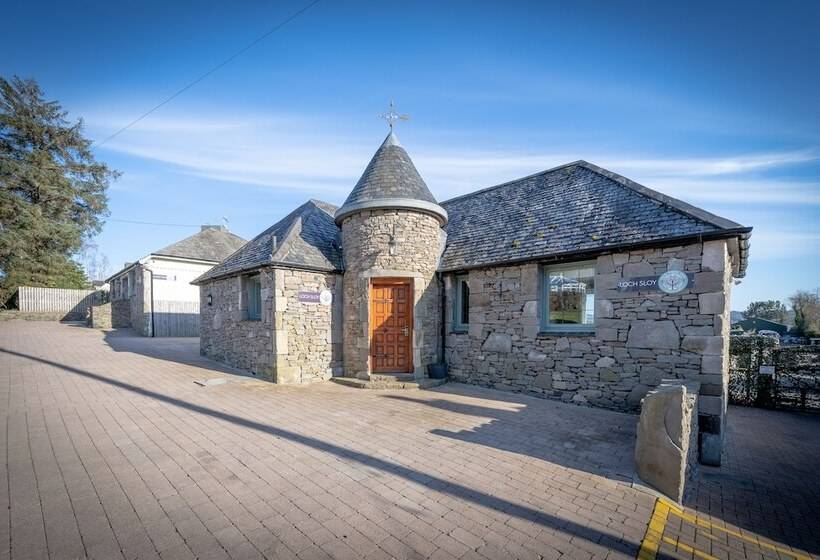 Отель Oak Tree Inn