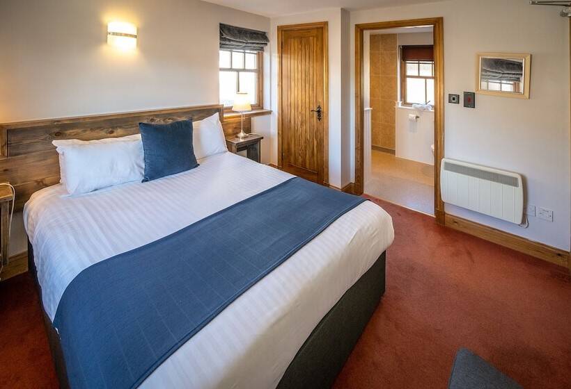 Отель Oak Tree Inn