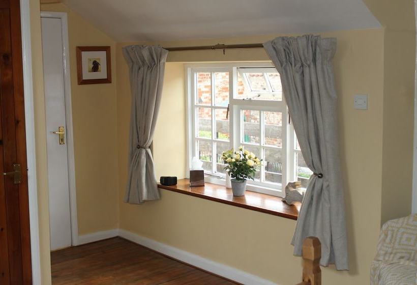 Отель Suddaby S Crown   B&b