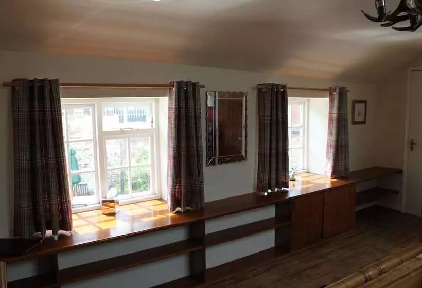 هتل Suddaby S Crown   B&b