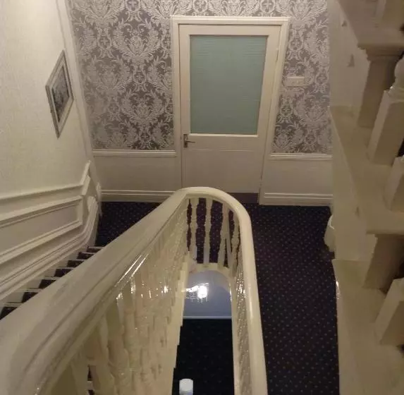 בית מלון כפרי The Rutland