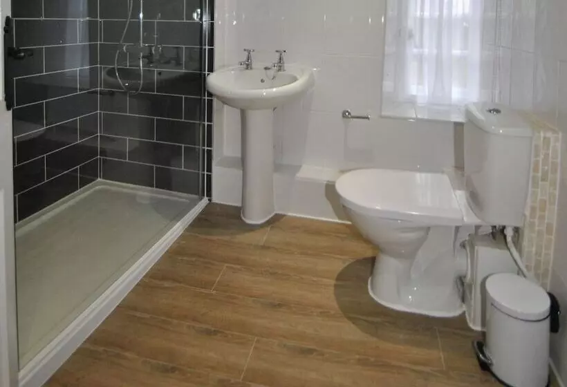 فندق The Hood Arms