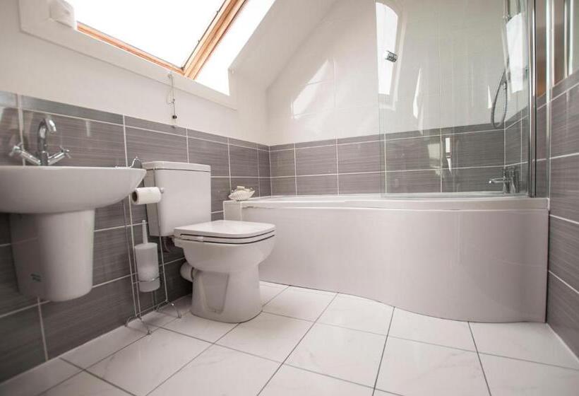 בית מלון כפרי The Mey