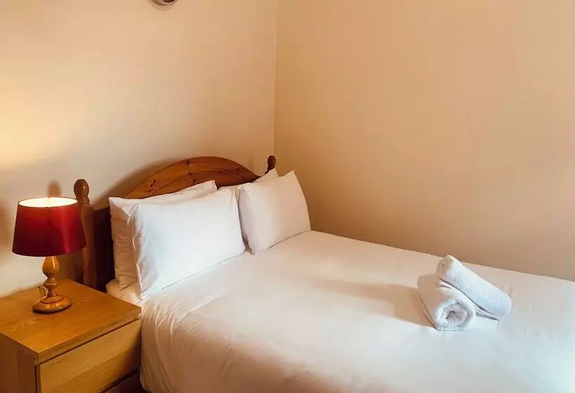 בית מלון כפרי Preston