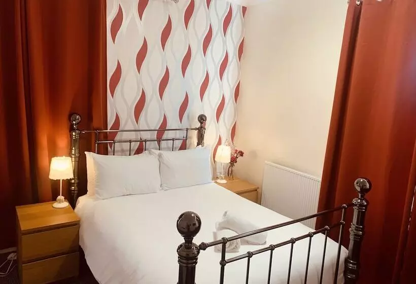 בית מלון כפרי Preston