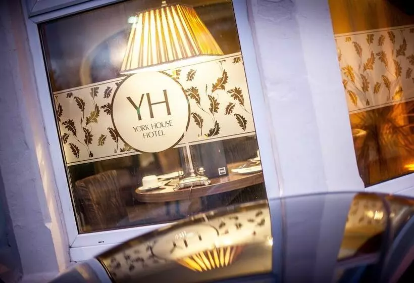 Hotelli York House